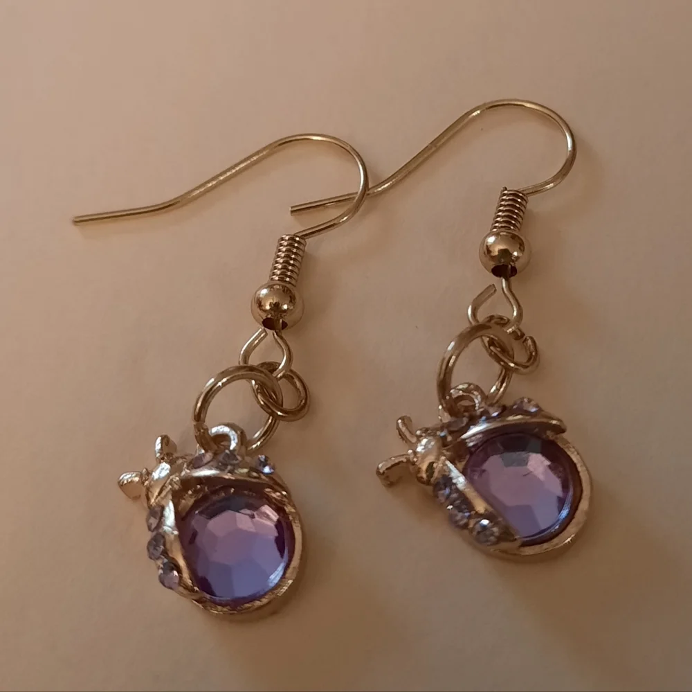 Light Purple Lady Bug Earrings - Picture 1 of 1